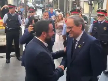 Nuevos abucheos a Quim Torra en su visita Badalona para hablar sobre "el ciudadano" Pompeu Fabra Nuevos abucheos a Quim Torra en su visita Badalona para hablar sobre "el ciudadano" Pompeu Fabra