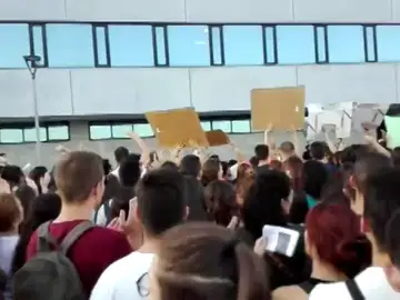 reempl: Huelga de estudiantes de la URJC para exigir la dimisión del rector ante "los escándalos" que dañan la imagen de la universidad reempl: Huelga de estudiantes de la URJC para exigir la dimisión del rector ante "los escándalos" que dañan la imagen de la universidad