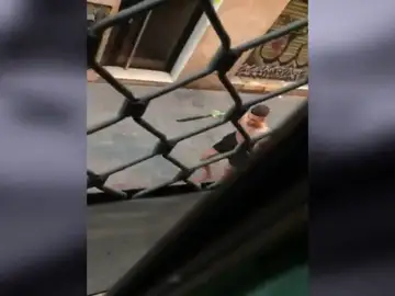 Herido un joven al ser brutalmente apuñalado con un machete en una pelea en el Raval Herido un joven al ser brutalmente apuñalado con un machete en una pelea en el Raval