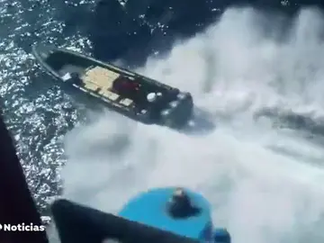 Los narcotraficantes del Estrecho empiezan a utilizar sus embarcaciones para traficar con personas Los narcotraficantes del Estrecho empiezan a utilizar sus embarcaciones para traficar con personas