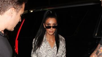 El look de Kim Kardashian con el que demuestra que le sobra el dinero El look de Kim Kardashian con el que demuestra que le sobra el dinero