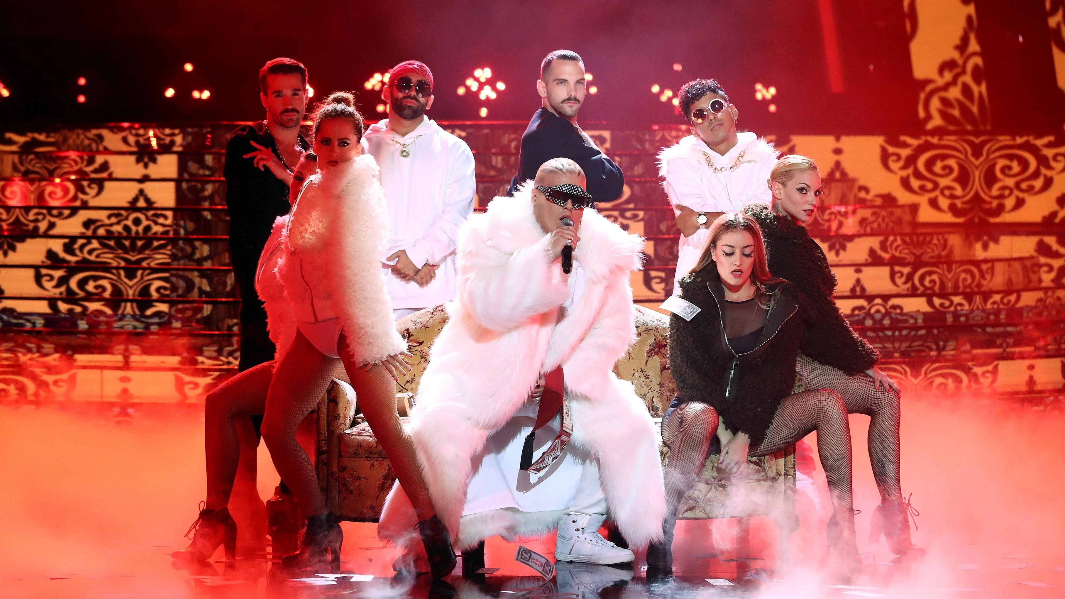 Brays Efe llena de trap el plató de ‘Tu cara me suena’ con ‘Chambea’ de Bad Bunny Brays Efe llena de trap el plató de ‘Tu cara me suena’ con ‘Chambea’ de Bad Bunny