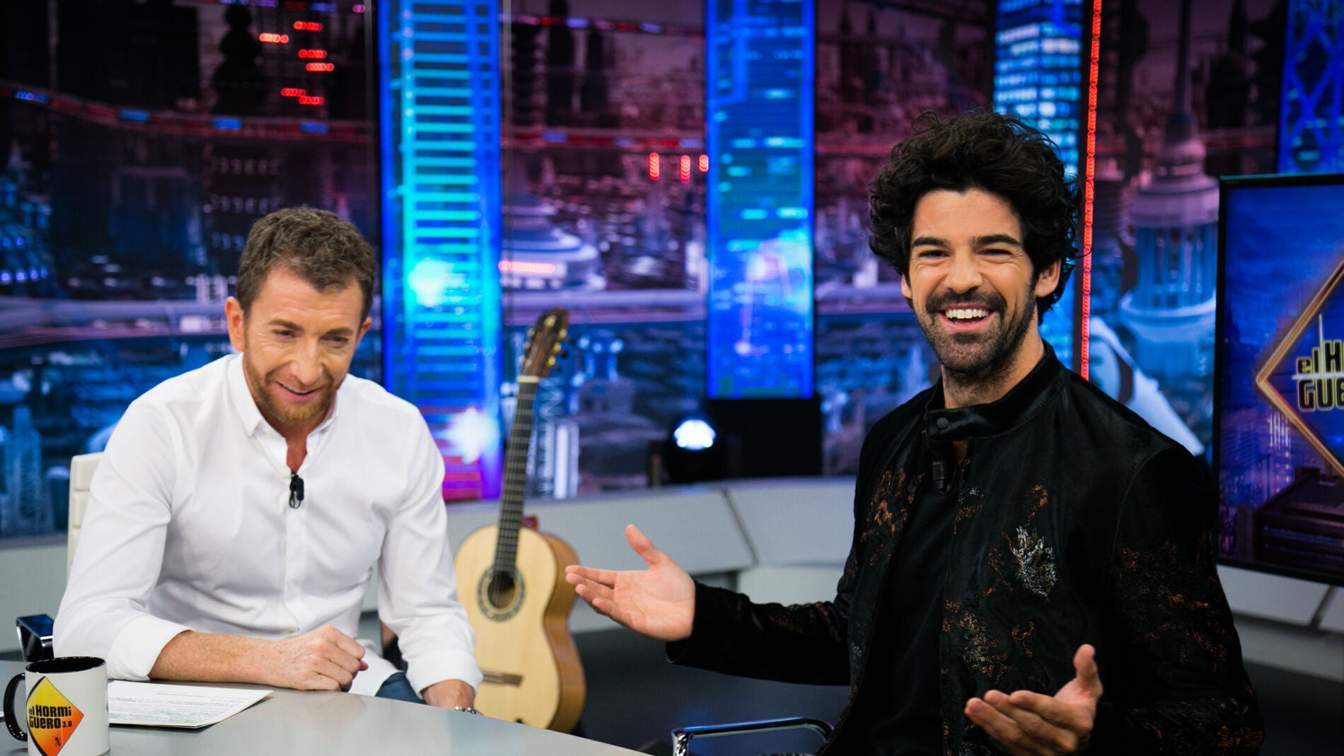 Miguel &Aacute;ngel Mu&ntilde;oz confiesa en 'El Hormiguero 3.0' que rod&oacute; su primera escena de sexo en vertical en 'Presunto Culpable'