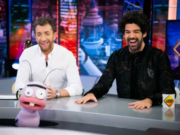 Trancas y Barrancas retan a Miguel Ángel Muñoz en 'El Hormiguero 3.0': ¿Está de pie o está tumbado? Trancas y Barrancas retan a Miguel Ángel Muñoz en 'El Hormiguero 3.0': ¿Está de pie o está tumbado?