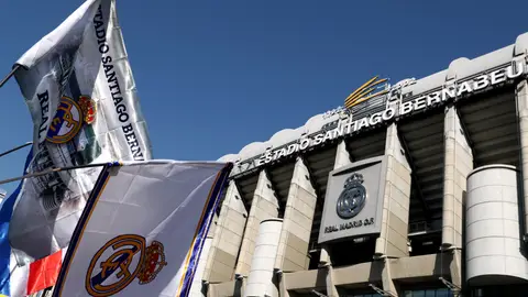 El Santiago Bernabéu, preparado antes del derbi contra el Atlético de Madrid El Santiago Bernabéu, preparado antes del derbi contra el Atlético de Madrid