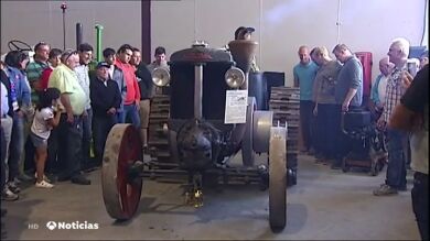  Tractores con más de 100 años de historia vuelven a funcionar en Burgos