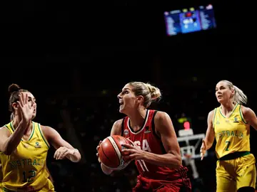 Momento de la final del Mundial de baloncesto femenino entre Estados Unidos y Australia Momento de la final del Mundial de baloncesto femenino entre Estados Unidos y Australia