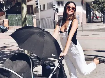 Dafne fernandez con su hijo Jon Dafne fernandez con su hijo Jon