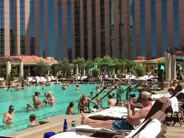 Se cumple un año del tiroteo en Las Vegas: ¿Cómo han cambiado las cosas desde entonces? Se cumple un año del tiroteo en Las Vegas: ¿Cómo han cambiado las cosas desde entonces?