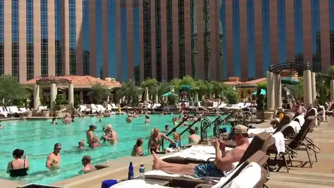 Se cumple un año del tiroteo en Las Vegas: ¿Cómo han cambiado las cosas desde entonces? Se cumple un año del tiroteo en Las Vegas: ¿Cómo han cambiado las cosas desde entonces?