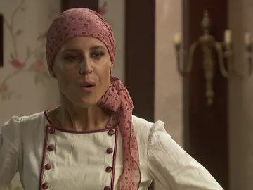 Anacleto se presenta en casa de Irene dispuesto a reencontrarse con ella Anacleto se presenta en casa de Irene dispuesto a reencontrarse con ella