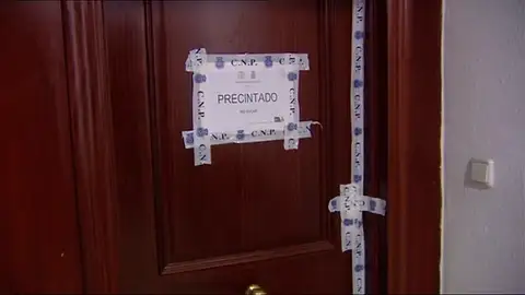 Un hombre encuentra muerta a su esposa en el interior de su casa en Sevilla Un hombre encuentra muerta a su esposa en el interior de su casa en Sevilla
