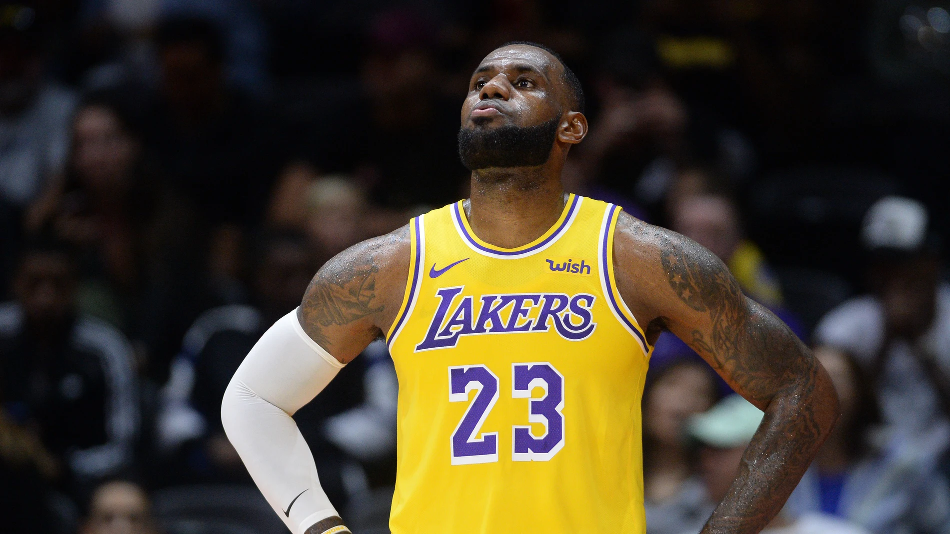 LeBron James, en su debut con los Lakers LeBron James, en su debut con los Lakers