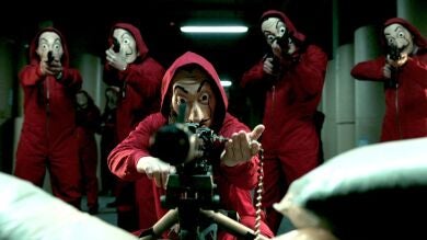 Las felicitaciones en redes sociales a 'La casa de papel' tras ganar un Emmy Internacional
