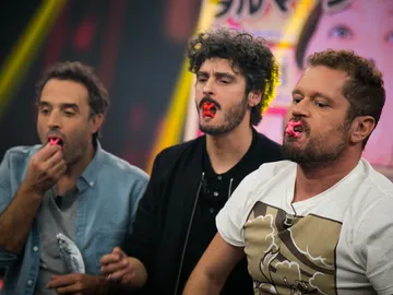 El Monaguillo triunfa ante Daniel Guzmán y Antonio Pagudo con sus artilugios japoneses El Monaguillo triunfa ante Daniel Guzmán y Antonio Pagudo con sus artilugios japoneses