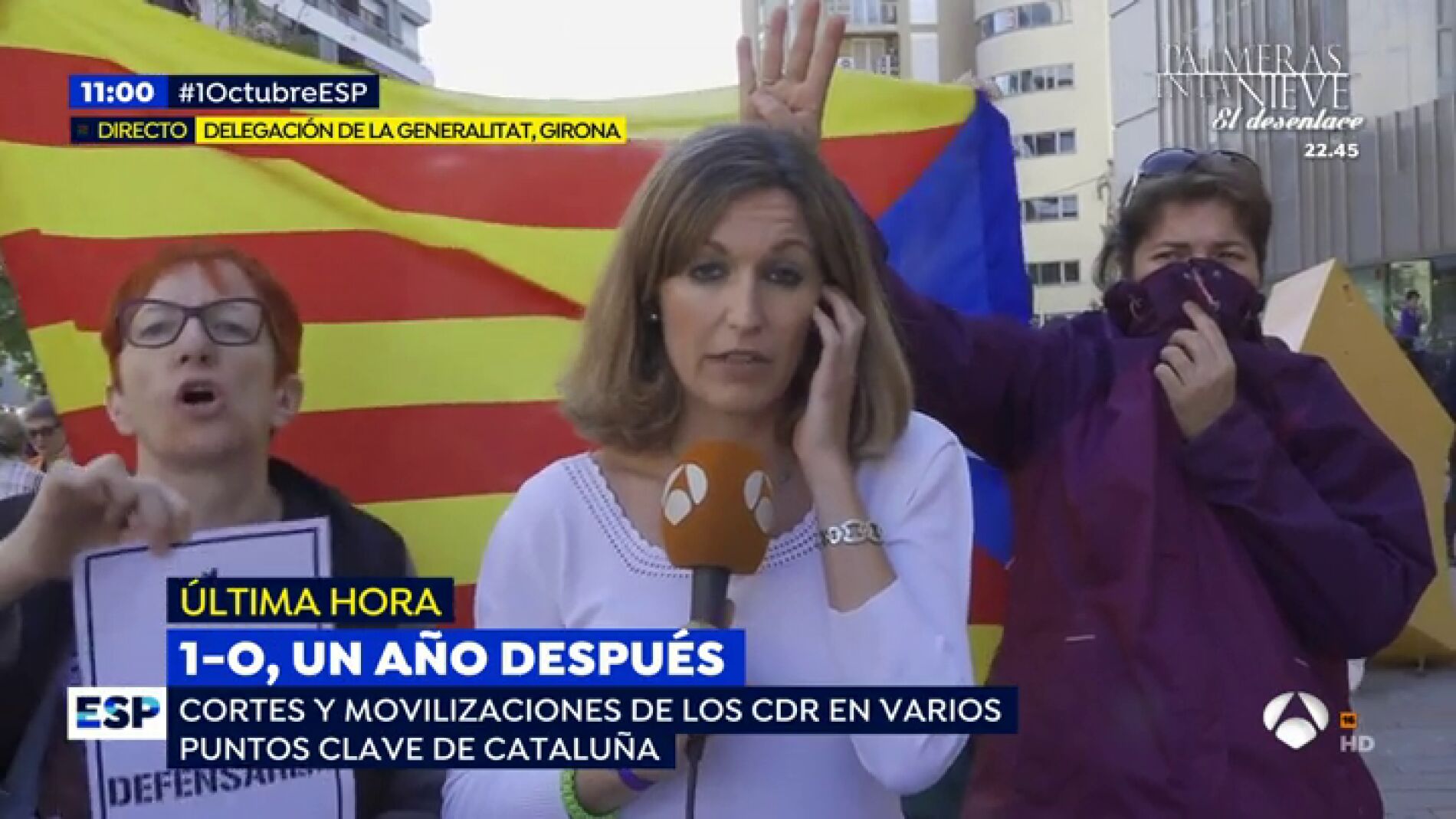 Los CDR boicotean a una reportera de 'Espejo P&uacute;blico' en la subdelegaci&oacute;n del Gobierno de Girona