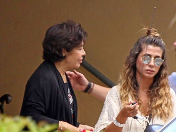 Elena Tablada junto a su madre Elena Tablada junto a su madre