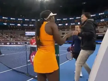 La discusión entre Sloane Stephens y Anastasia Pavlyuchenkova La discusión entre Sloane Stephens y Anastasia Pavlyuchenkova
