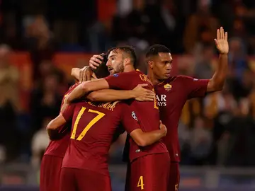 Los jugadores de la Roma celebran un gol Los jugadores de la Roma celebran un gol
