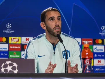 Godín se explica en rueda de prensa Godín se explica en rueda de prensa