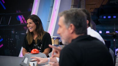 Nuria Roca y Emilio Aragón recuerdan en 'El Hormiguero 3.0' cómo fue el beso que se dieron