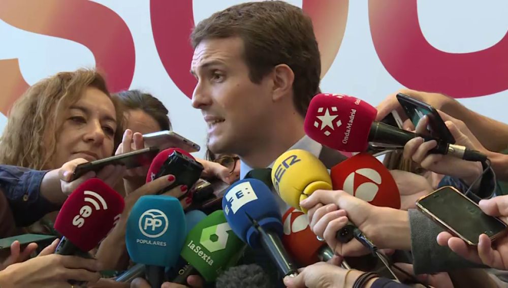 Casado critica la inacción de Sánchez: "No puede seguir siendo el rehén de los independentistas"