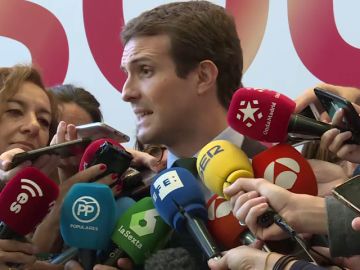 Casado critica la inacción de Sánchez: "No puede seguir siendo el rehén de los independentistas"