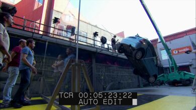 Revive el ensayo con el equipo de ciencia de 'El Hormiguero 3.0' en el que cuelgan un coche por el cinturón de seguridad