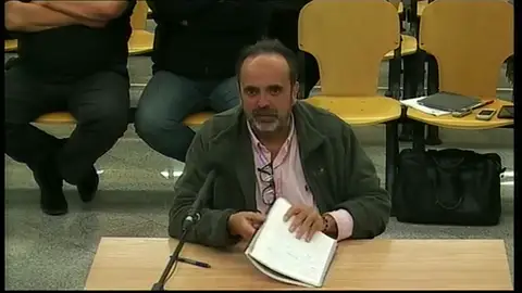 El exalcalde de Majadahonda condenado en el caso Gürtel utiliza las grabaciones de Villarejo para pedir salir de prisión El exalcalde de Majadahonda condenado en el caso Gürtel utiliza las grabaciones de Villarejo para pedir salir de prisión