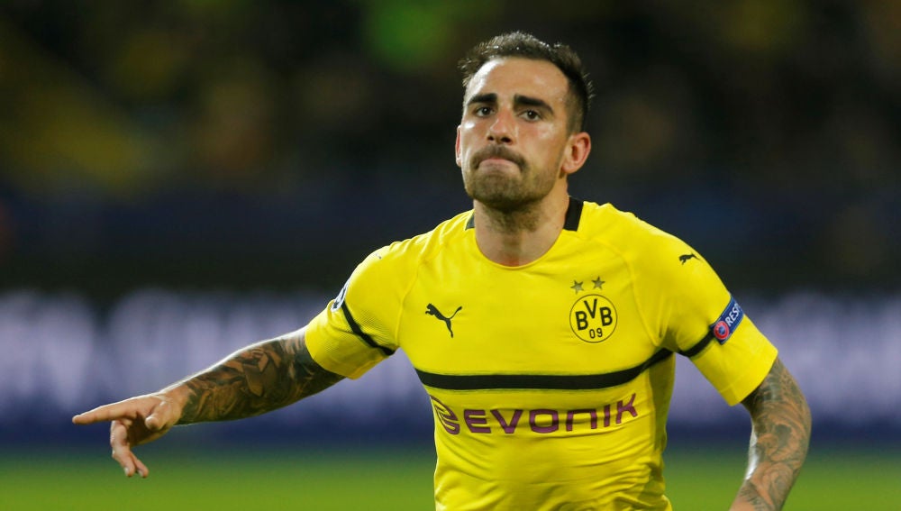 Paco Alcácer celebra su gol con el Borussia Dortmund