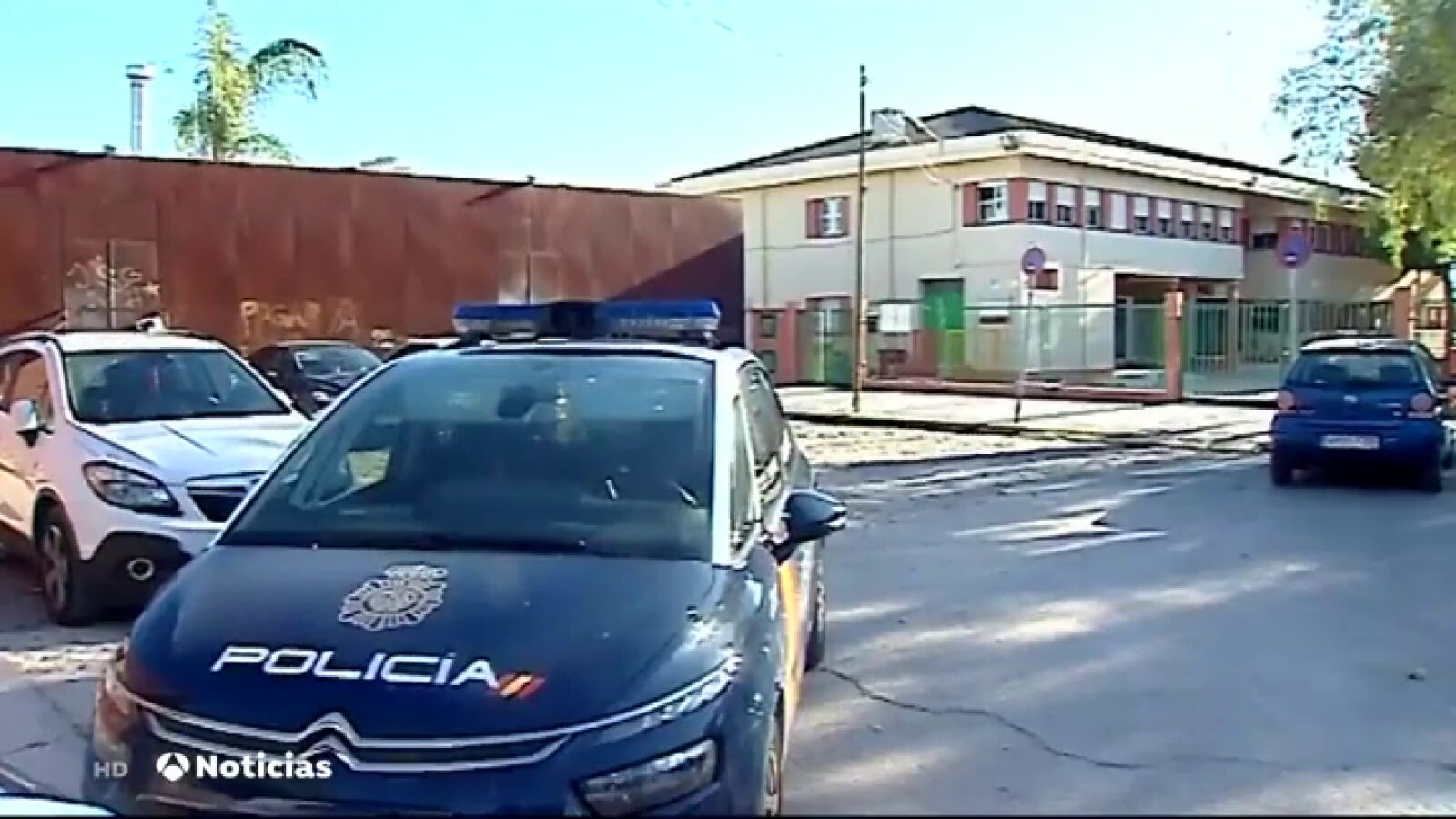 Un padre agrede a un profesor de un colegio de Valencia por castigar a su hija: 