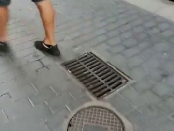 El discurso del Rey del 3 de octubre del pasado año suena a través de las alcantarillas de Olot El discurso del Rey del 3 de octubre del pasado año suena a través de las alcantarillas de Olot