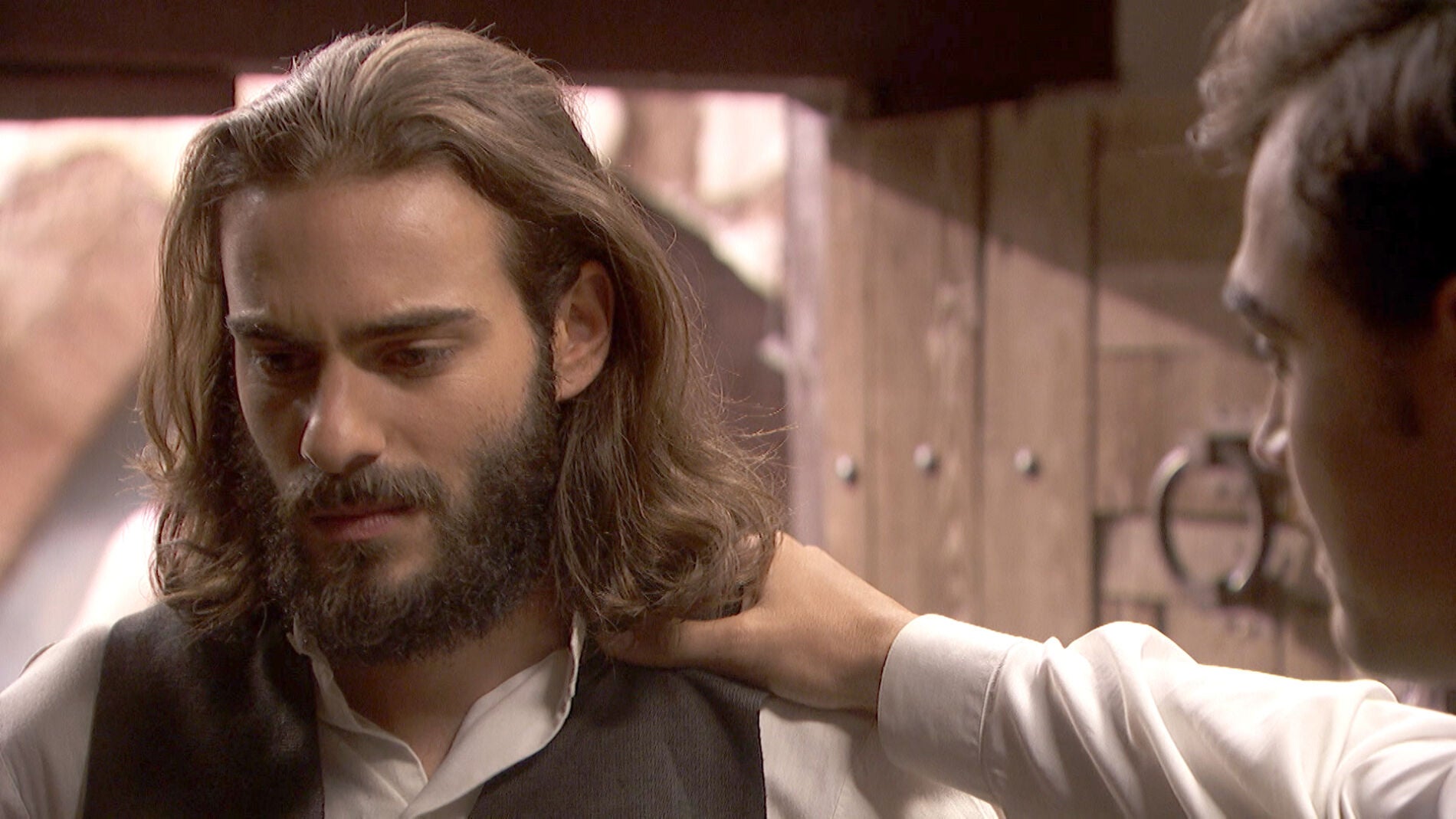 La desesperaci&oacute;n se apodera de Isaac al recordar a Elsa