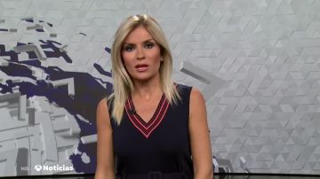 Sandra Golpe dirige y presenta Antena 3 Noticias 1
