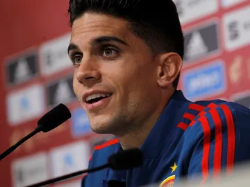 Bartra, en rueda de prensa Bartra, en rueda de prensa