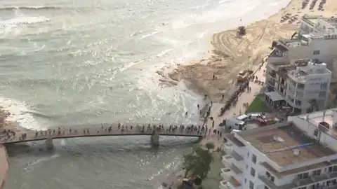 Se reanuda la búsqueda de Artur, el niño desaparecido en la riada de Sant Llorenç Se reanuda la búsqueda de Artur, el niño desaparecido en la riada de Sant Llorenç