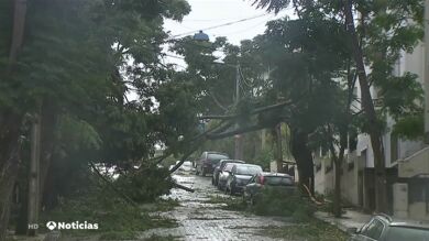 Más de 100.000 personas continúan sin electricidad en Portugal tras el paso del huracán Leslie