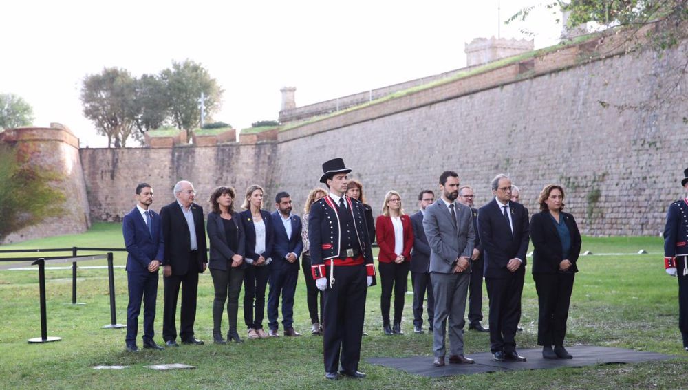 Quim Torra, Roger Torrent y Ada Colau en la ofrenda a Lluís Companys
