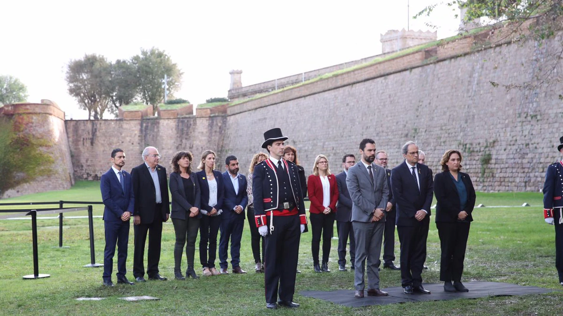 Quim Torra, Roger Torrent y Ada Colau en la ofrenda a Lluís Companys Quim Torra, Roger Torrent y Ada Colau en la ofrenda a Lluís Companys