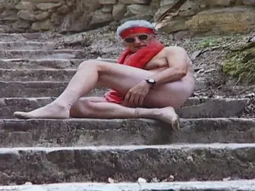 Un pueblo de Soria se desnuda por una causa solidaria: arreglar las campanas de la iglesia Un pueblo de Soria se desnuda por una causa solidaria: arreglar las campanas de la iglesia