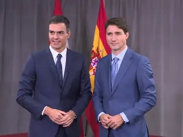 Pedro Sánchez imita la campaña de Justin Trudeau para reivindicar el empoderamiento femenino Pedro Sánchez imita la campaña de Justin Trudeau para reivindicar el empoderamiento femenino