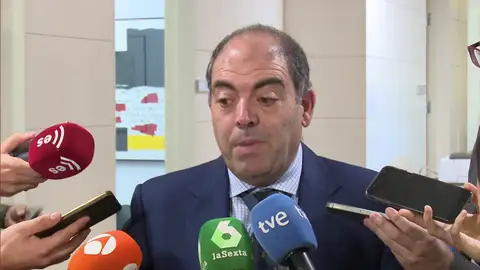 El presidente de ATA, sobre las medidas contempladas en los presupuestos: "Son un duro daño para los autónomos, un duro daño para el empleo" El presidente de ATA, sobre las medidas contempladas en los presupuestos: "Son un duro daño para los autónomos, un duro daño para el empleo"