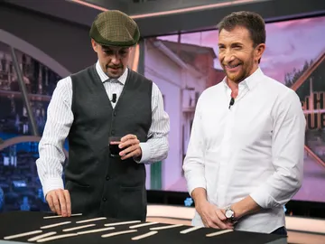 Don Rogelio, campeón mundial de 'El juego de los quince palos' Don Rogelio, campeón mundial de 'El juego de los quince palos'