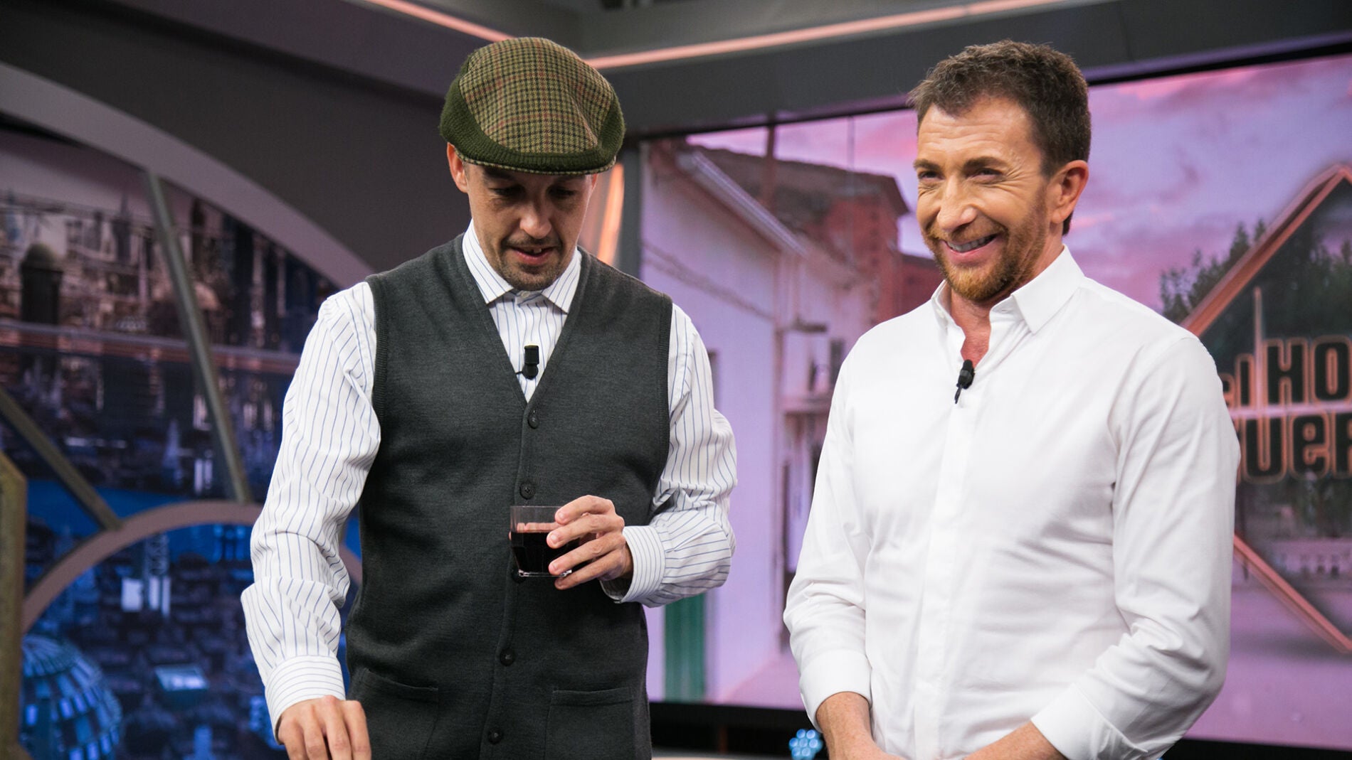 Don Rogelio, campe&oacute;n mundial de 'El juego de los quince palos'