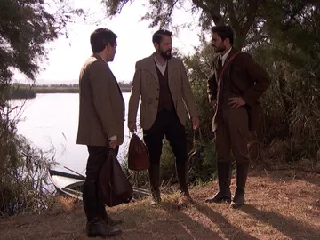 Carmelo, Saúl y Severo investigan el origen de la contaminación en Las Lagunas Carmelo, Saúl y Severo investigan el origen de la contaminación en Las Lagunas