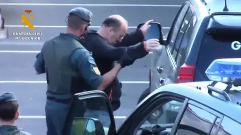 Detenido un etarra por pasar información sobre posibles objetivos Detenido un etarra por pasar información sobre posibles objetivos