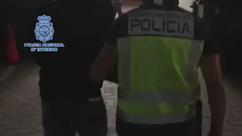 El narcotraficante Francisco Tejón, líder de 'Los Castañitas' se entrega en un restaurante de La Línea El narcotraficante Francisco Tejón, líder de 'Los Castañitas' se entrega en un restaurante de La Línea