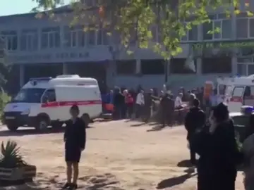 Una explosión en un instituto en Crimea deja al menos 13 muertos Una explosión en un instituto en Crimea deja al menos 13 muertos