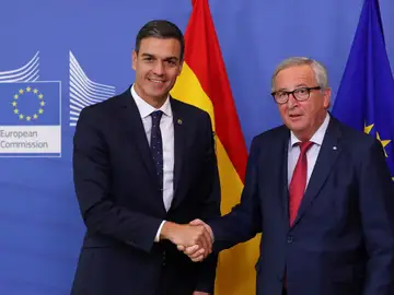Pedro Sánchez y Jean Claude Juncker Pedro Sánchez y Jean Claude Juncker