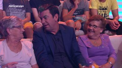 Un hombre del público, celoso de Arturo Valls: 
